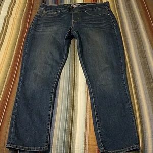 Levi's Denizen cropped jean